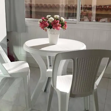 104 Frixos Roula Court Апартаменты
